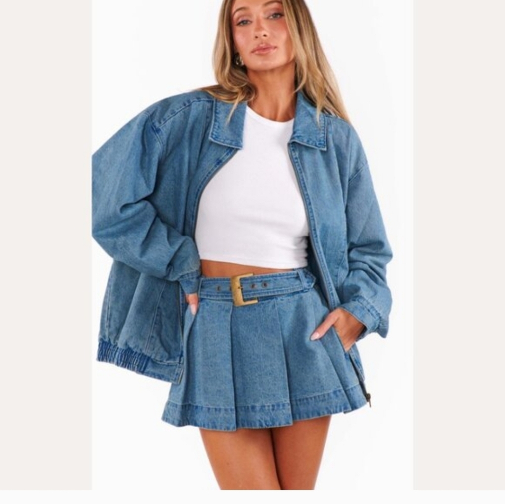 Show Me Your Mumu Lohan Denim Skort NWT - Picture 4 of 8